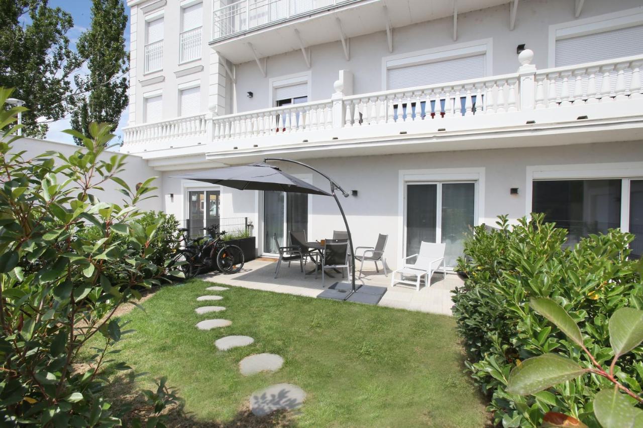 25H Spa-Residenz Pools In & Out, Private Garden & Beach Нойзидл ам Зее Екстериор снимка