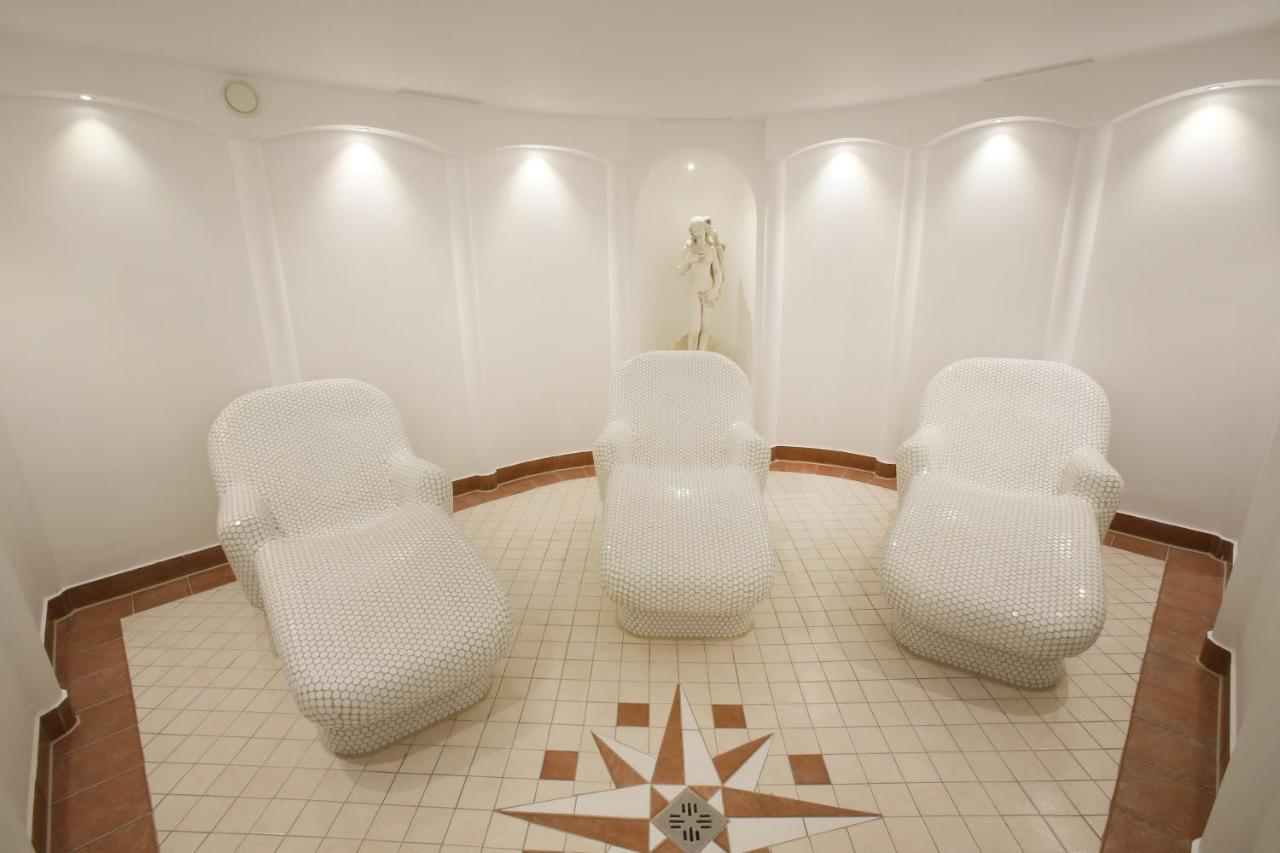 25H Spa-Residenz Pools In & Out, Private Garden & Beach Нойзидл ам Зее Екстериор снимка